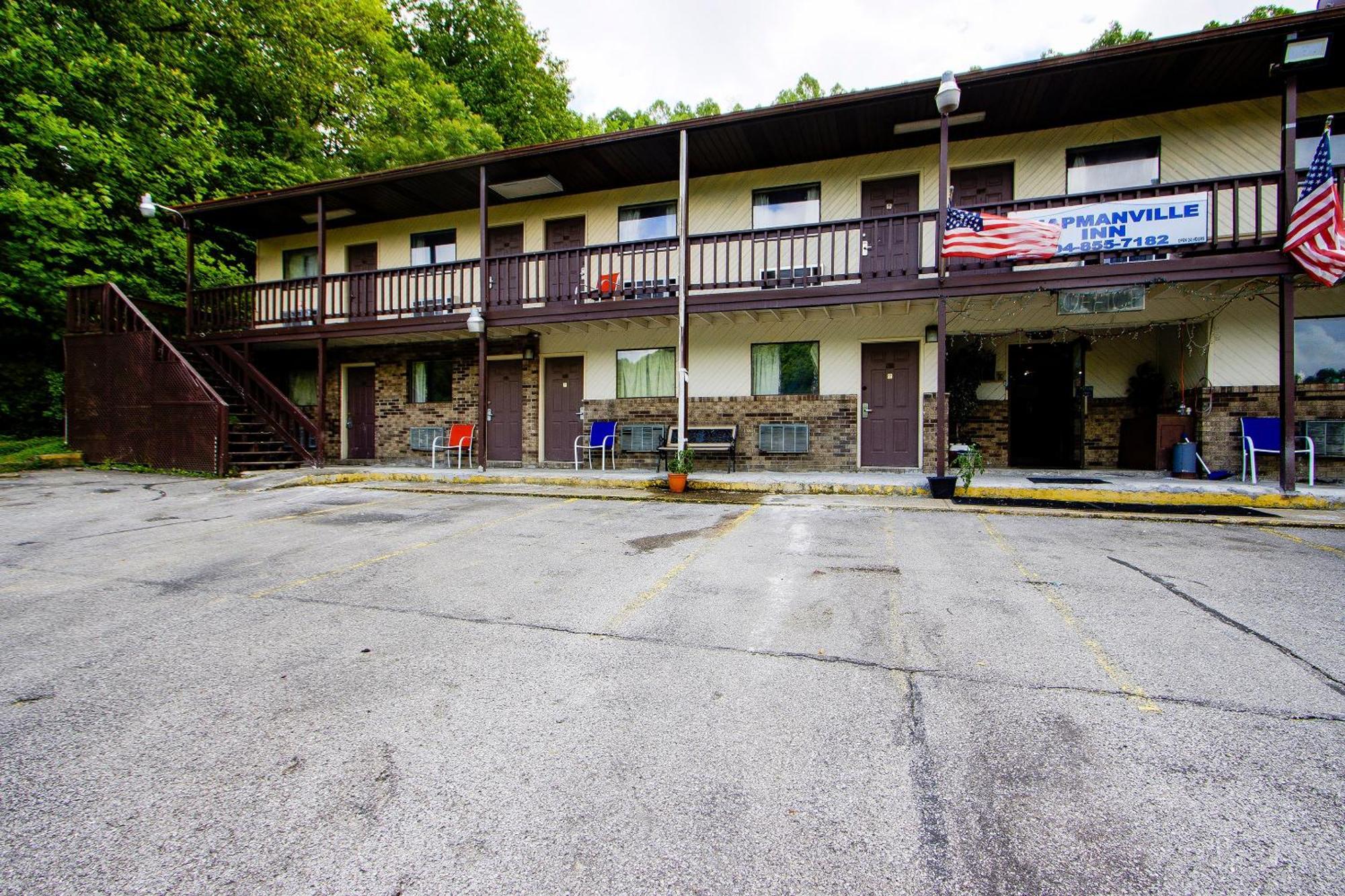Oyo Hotel Chapmanville Inn, Wv - Hwy 119 Zewnętrze zdjęcie