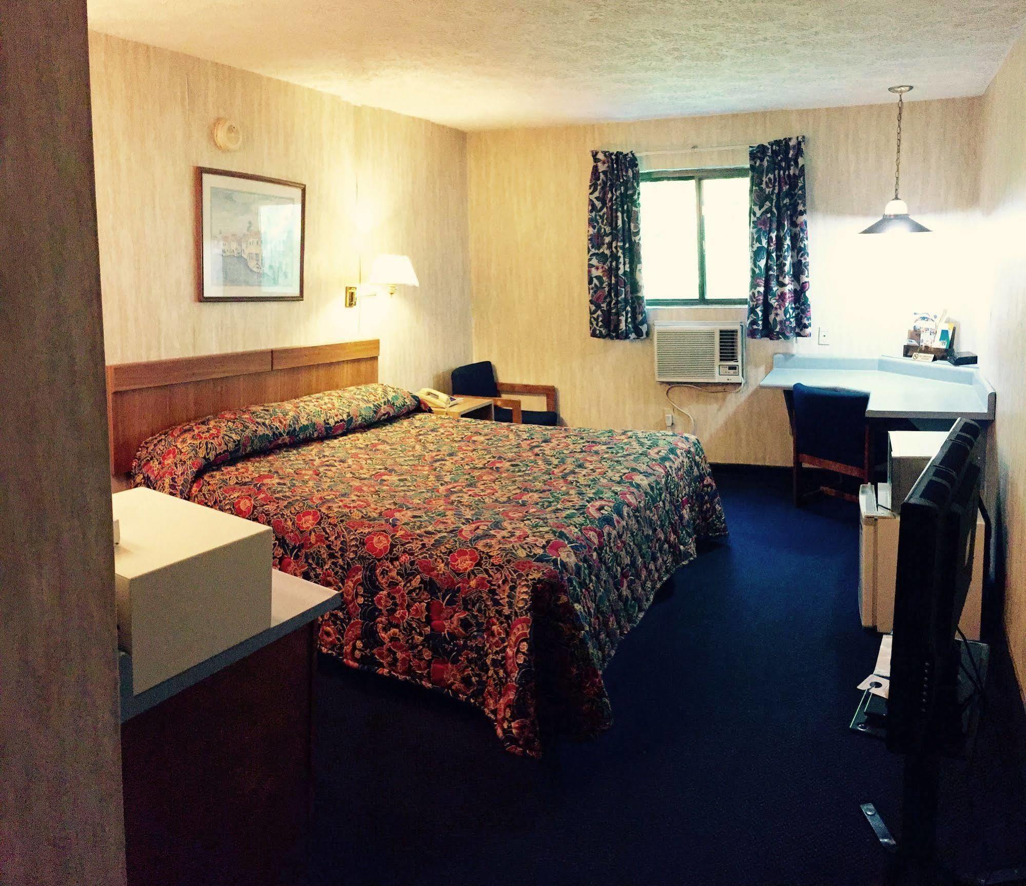 Oyo Hotel Chapmanville Inn, Wv - Hwy 119 Zewnętrze zdjęcie
